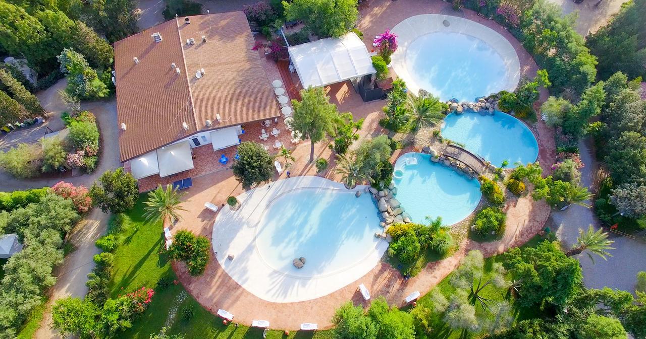 Camping Villaggio L'Ultima Spiaggia Bari Sardo Bagian luar foto
