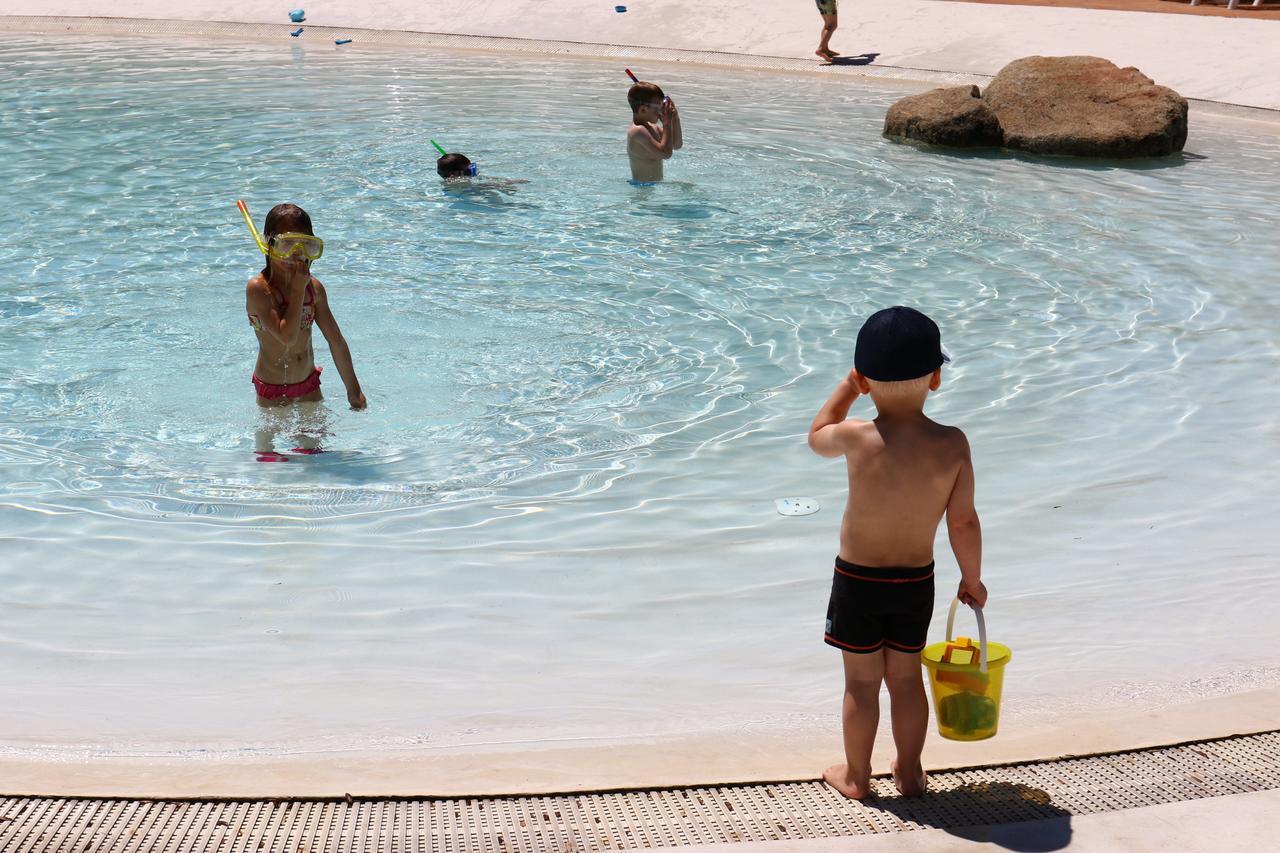 Camping Villaggio L'Ultima Spiaggia Bari Sardo Bagian luar foto