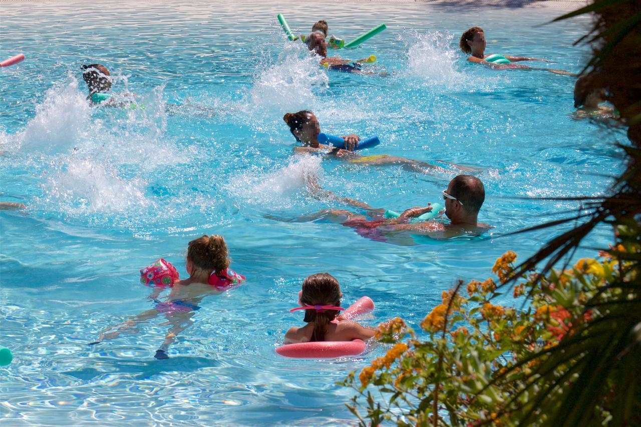 Camping Villaggio L'Ultima Spiaggia Bari Sardo Bagian luar foto