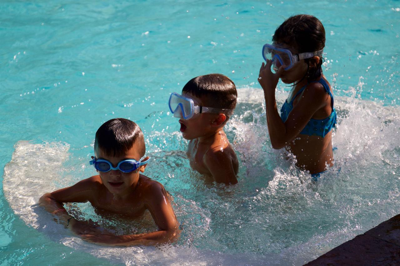 Camping Villaggio L'Ultima Spiaggia Bari Sardo Bagian luar foto